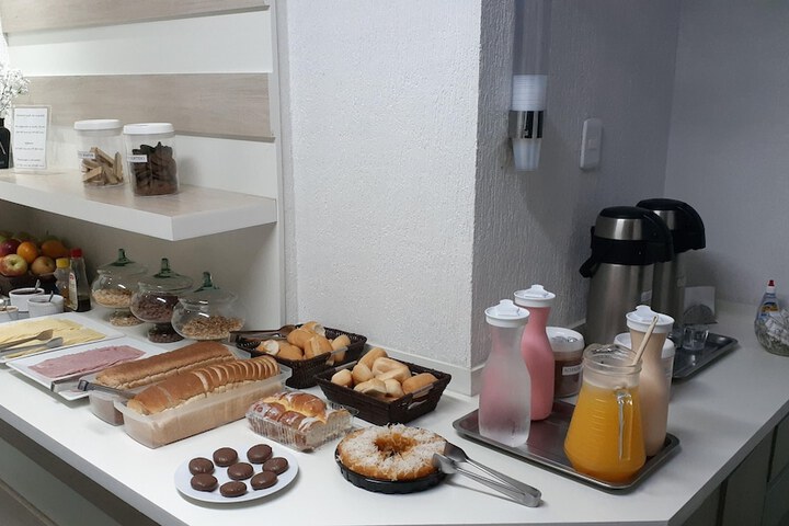 Breakfast/Coffee Service 40 of 43