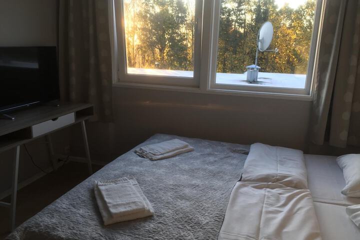 Room 9 of 34