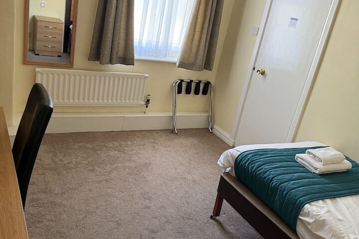 Room 9 of 68
