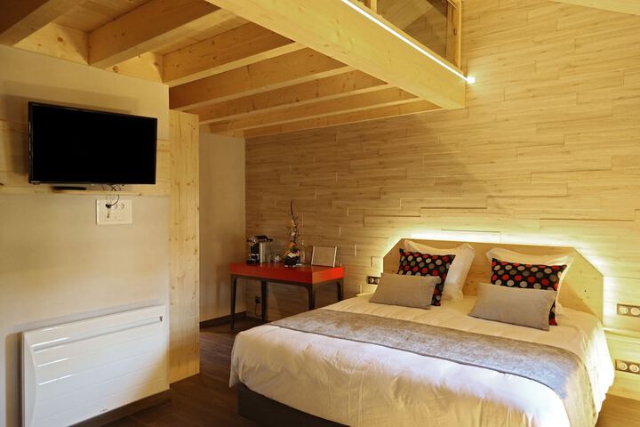 Room 6 of 27