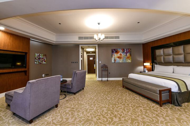 Room 10 of 62