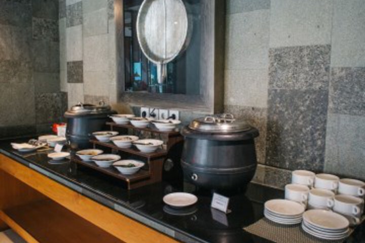 Dining Photos