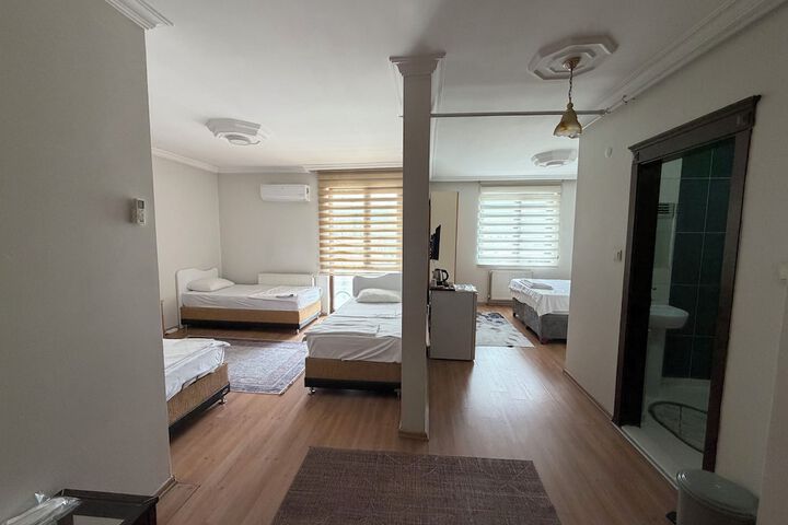 Room 8 of 21