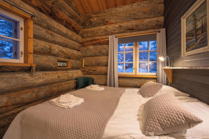 Room 4 of 22