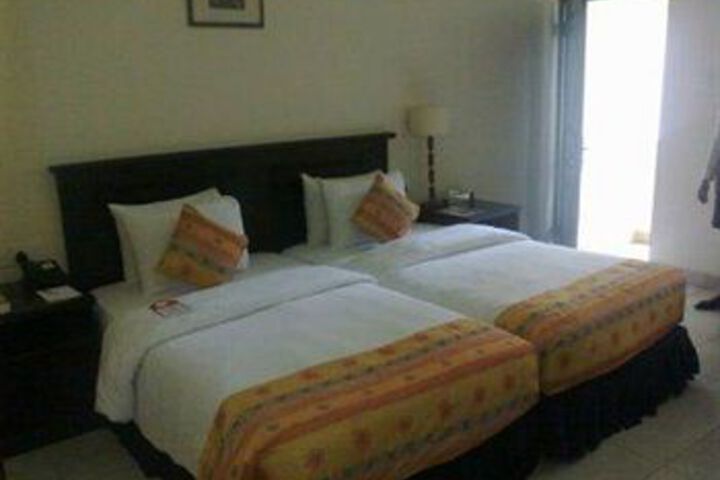 Room 41 of 87