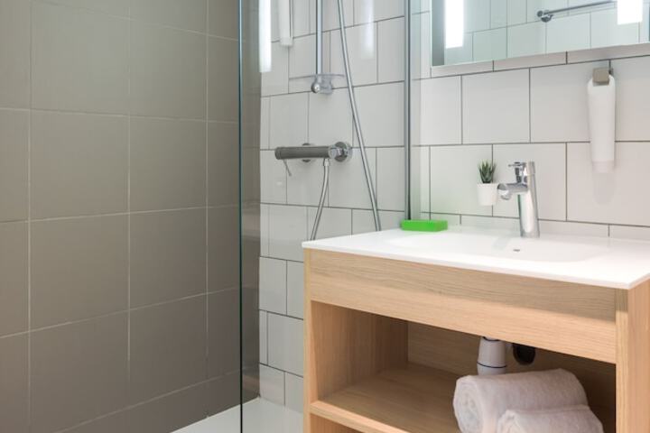 Clean Restrooms