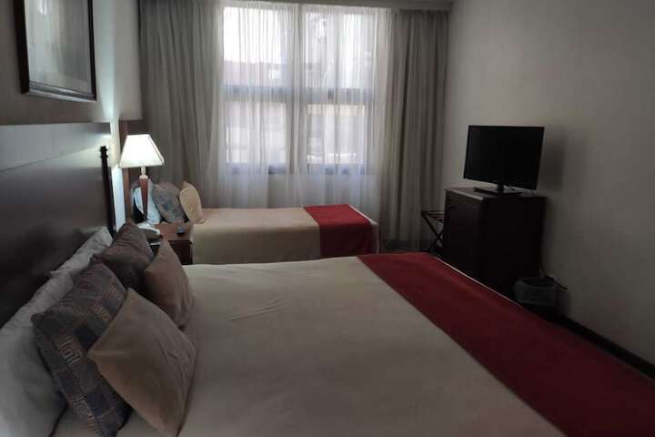 Room 19 of 39