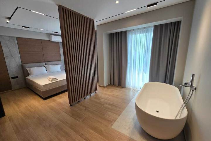 Room 38 of 77