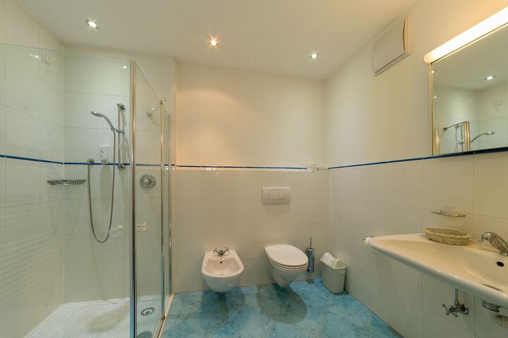 Bath Photo
