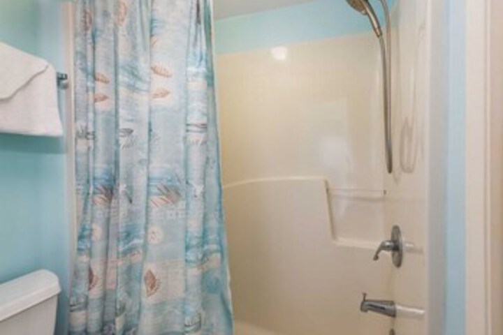 Room 20 of 151