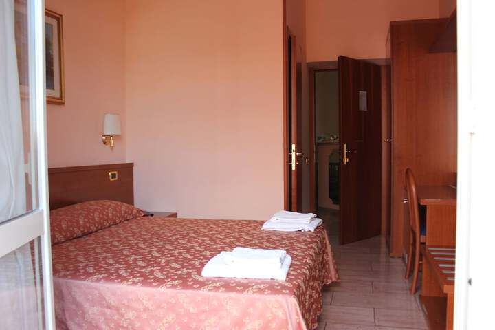 Room 49 of 73