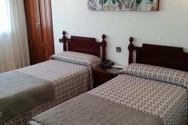 Room 12 of 43