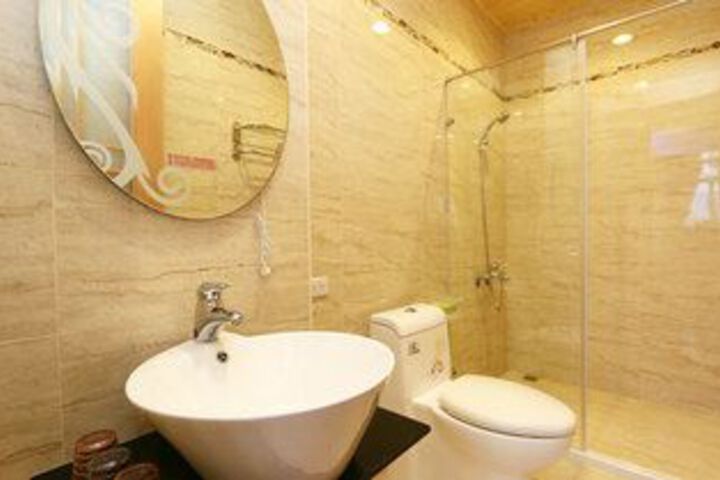 Room 5 of 29