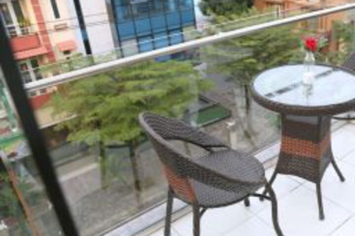 Photo 12