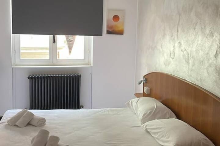 Room 5 of 26