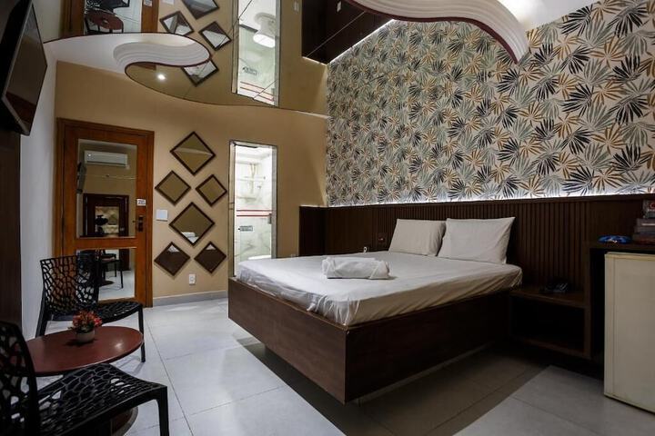 Room 4 of 22