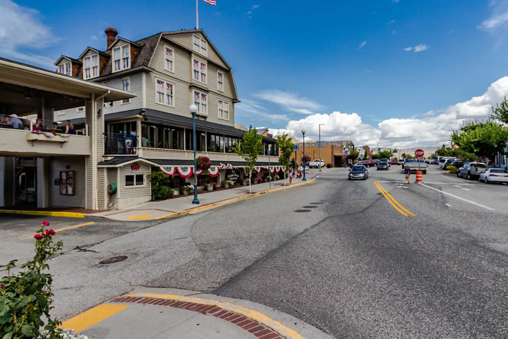 Image of CHELAN RESORT SUITES