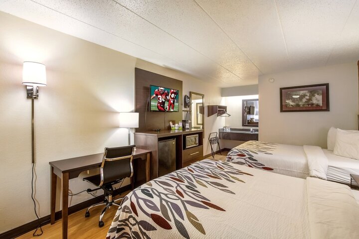 Deluxe 2 Double Beds (8 of 10)