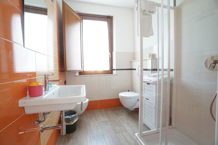 Room 62 of 88