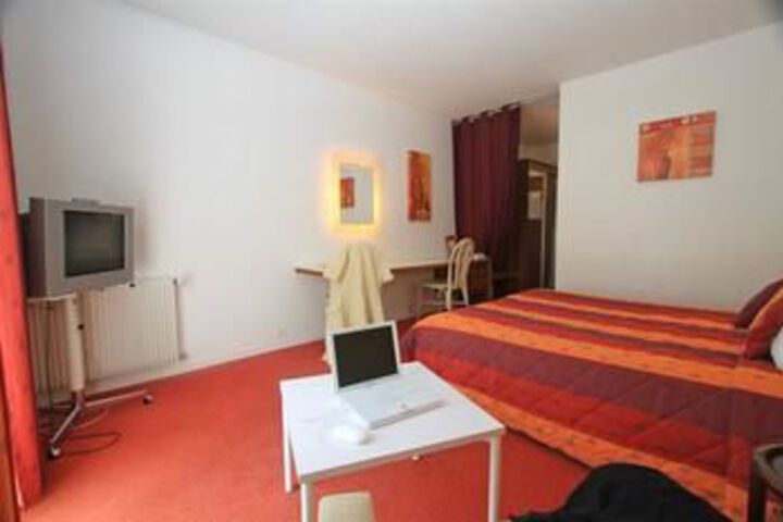 Room 16 of 43