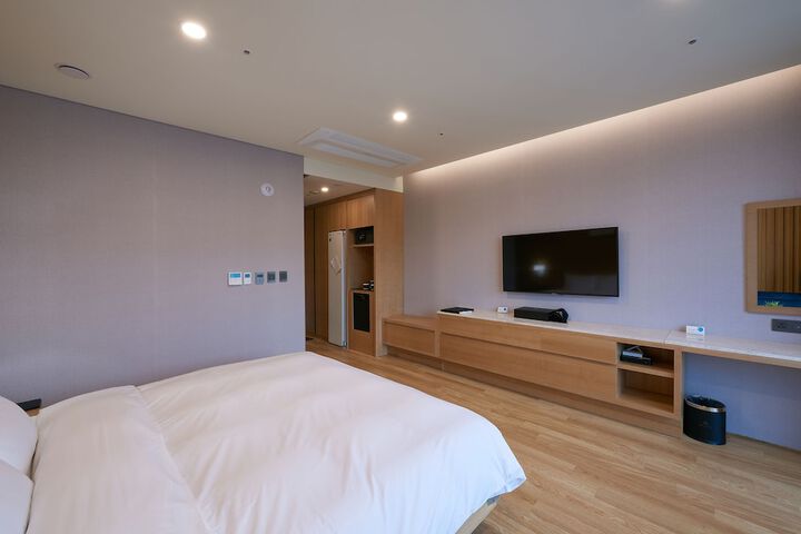 Room 11 of 46