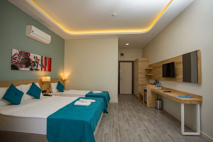 Room 15 of 47