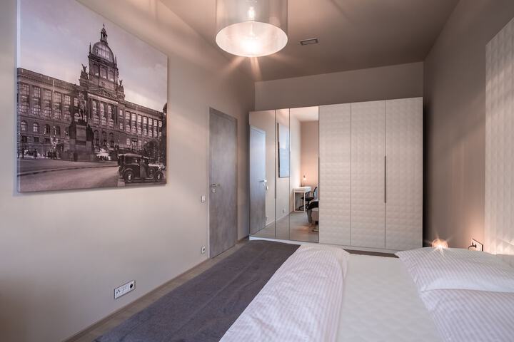 Room 11 of 129