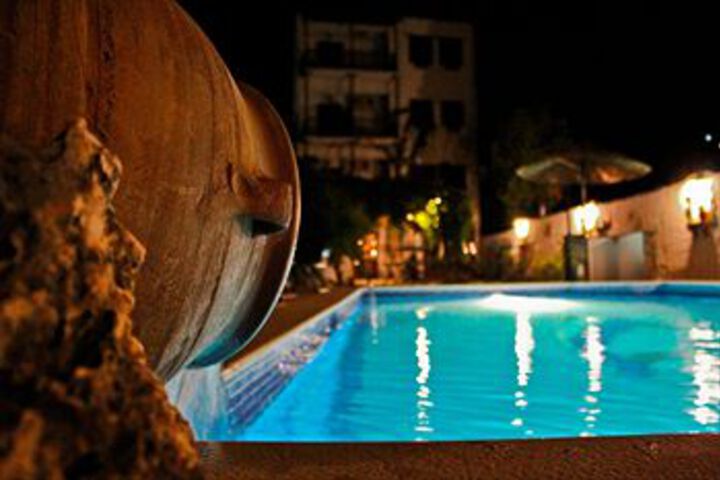Pool 64 of 68