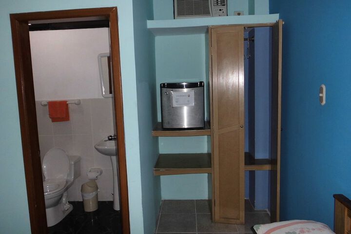 Room 17 of 130