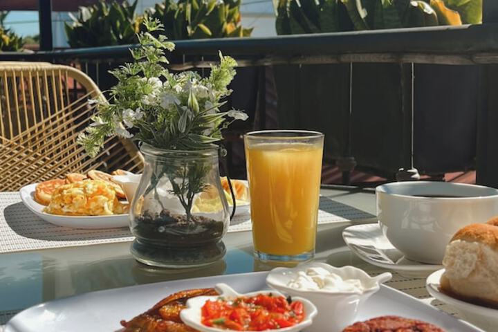 Breakfast area