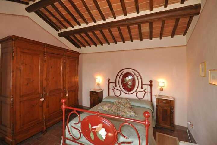 Room 6 of 26