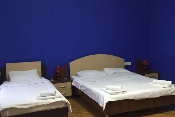 Room 6 of 19
