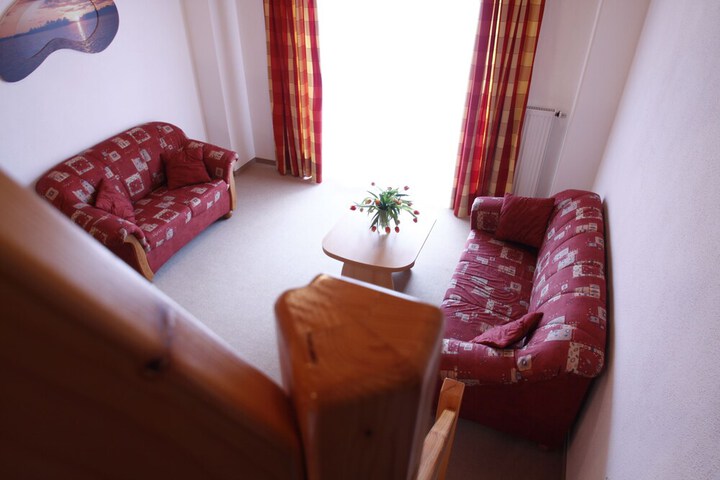 Room 35 of 59