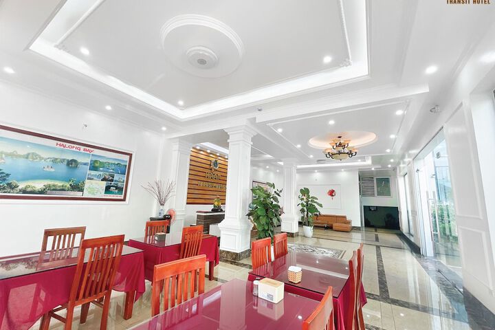 Dining 64 of 71