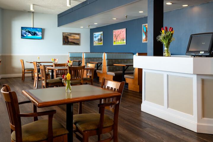 Dining Photos