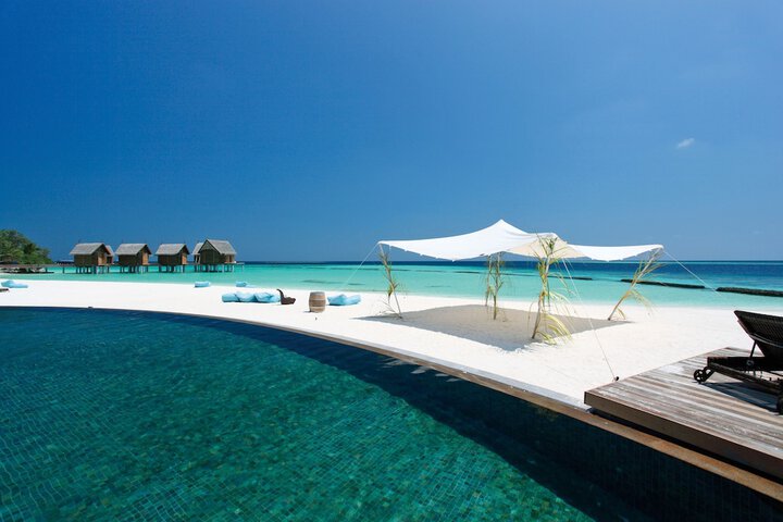 Pool Hotel