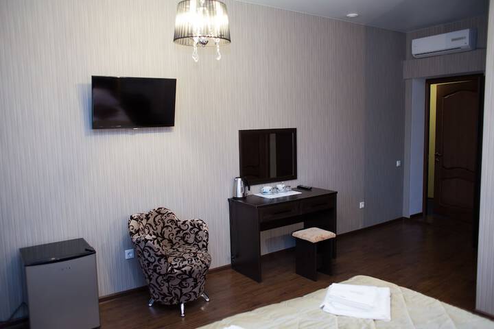 Room 19 of 30