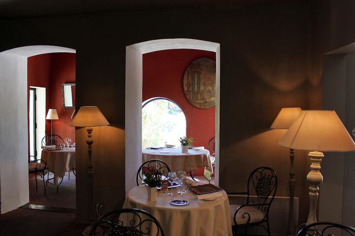 Dining 63 of 94