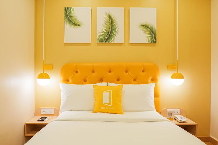 Room 18 of 25