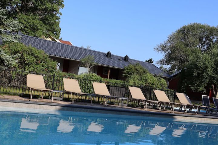 Pool 47 of 145