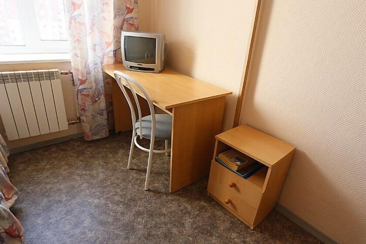 Room 13 of 35