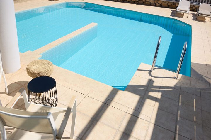 Pool 75 of 212