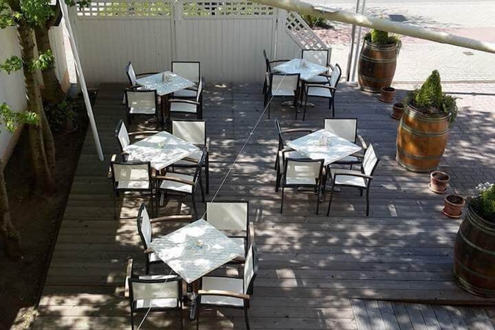 Terrace/Patio 32 of 68