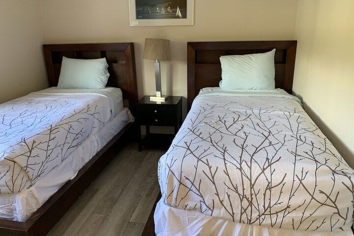 Room 17 of 66