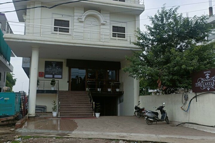 Hotel 43 of 44