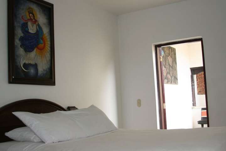 Room 18 of 116