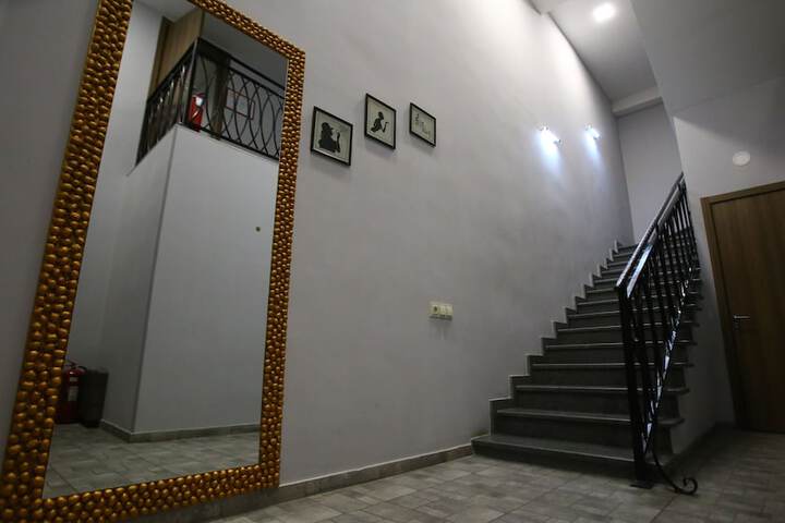Hotel 4 of 86