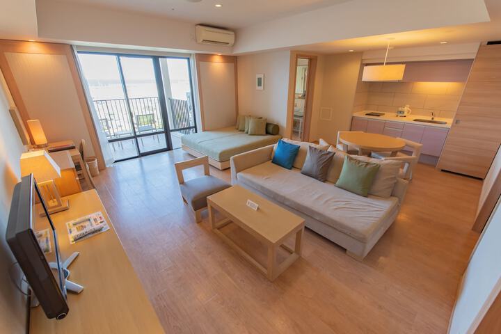 Room 16 of 225