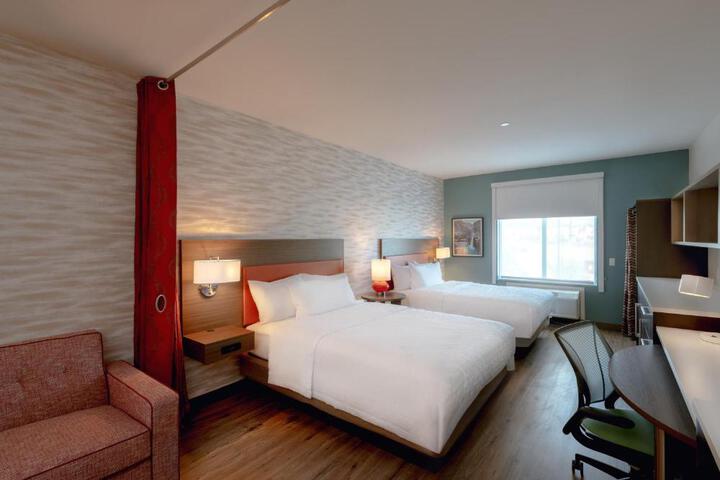 2 Queen Beds Studio Suite (1 of 5)