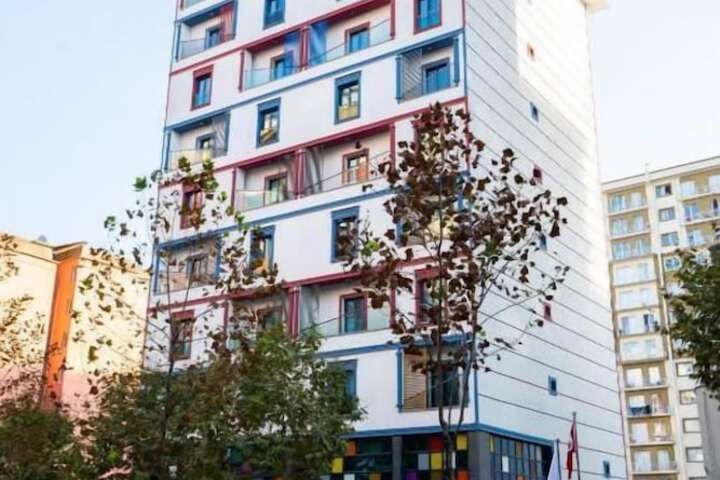 Hotel 87 of 91